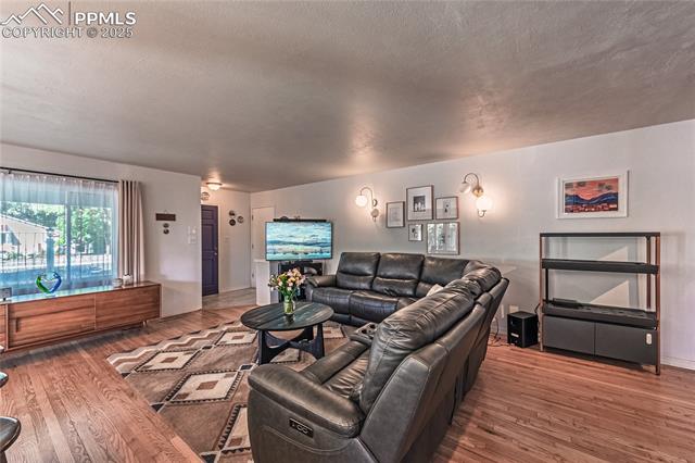 1505 Holmes Drive