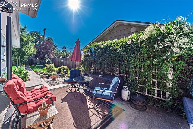 1505 Holmes Drive