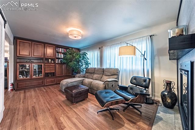 1505 Holmes Drive