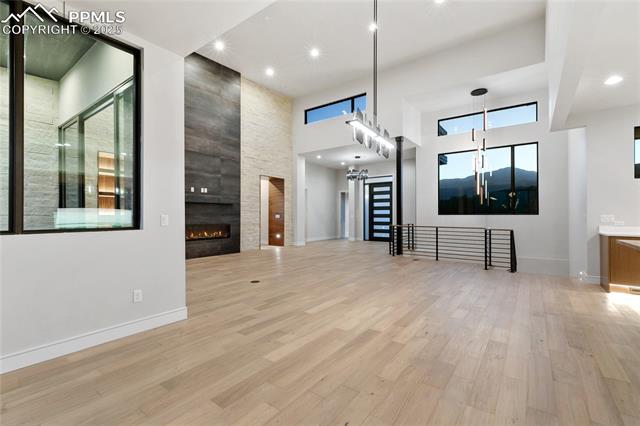 3685 Hill Circle
