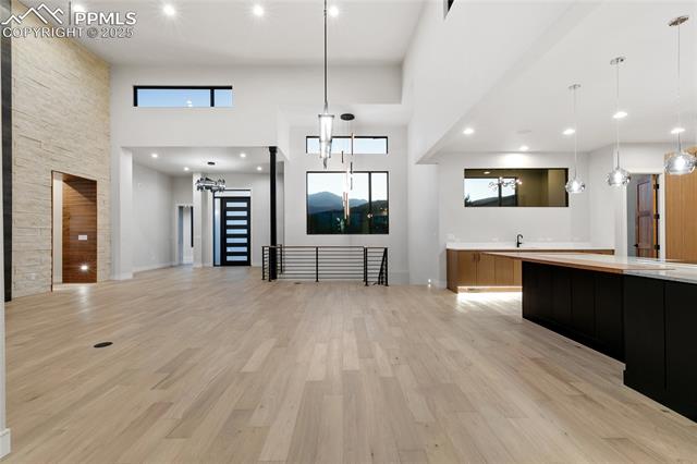 3685 Hill Circle