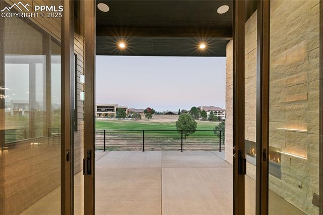 3685 Hill Circle
