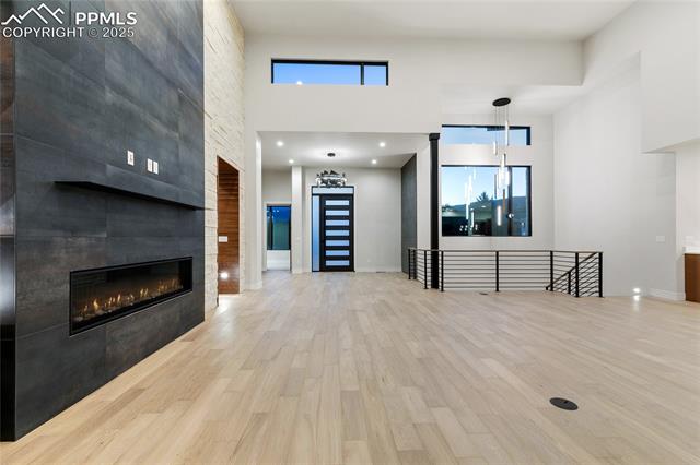 3685 Hill Circle