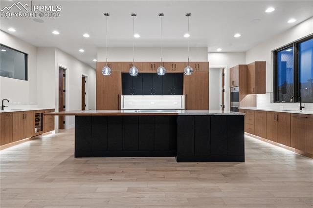 3685 Hill Circle