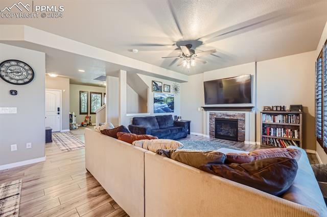 3094 Golden Meadow Way