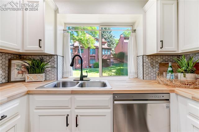 4762 Daybreak Circle