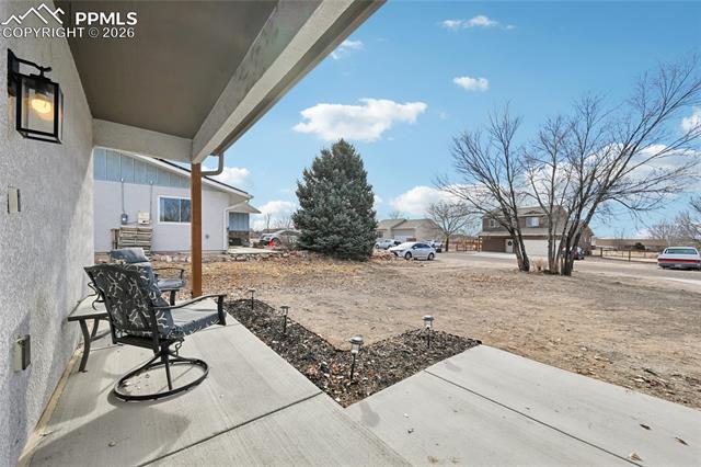 365 W Buttercup Way