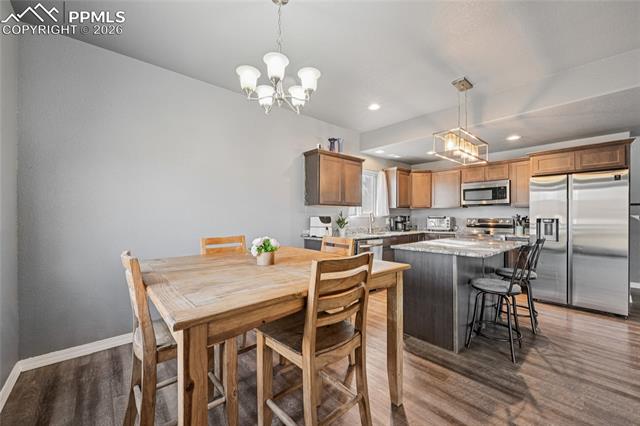 365 W Buttercup Way