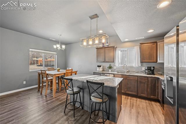 365 W Buttercup Way