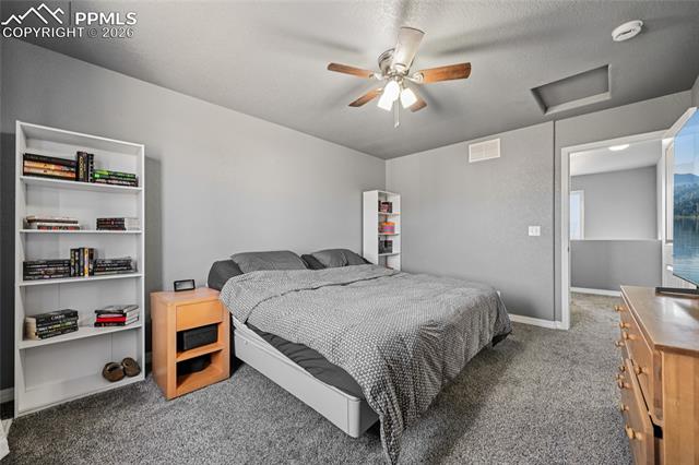 365 W Buttercup Way