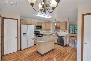 5876 Bow River Drive