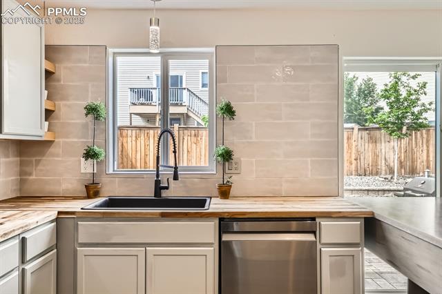 8367 Silver Glen Drive