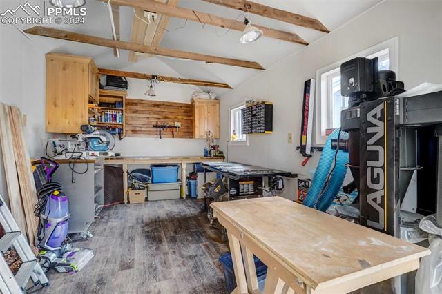 2424 N Nevada Avenue