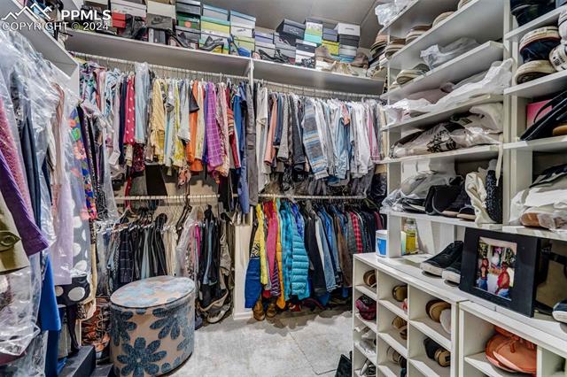 2424 N Nevada Avenue