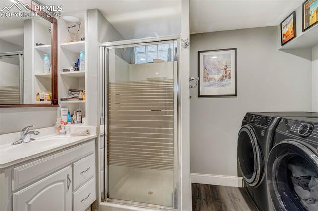 2424 N Nevada Avenue