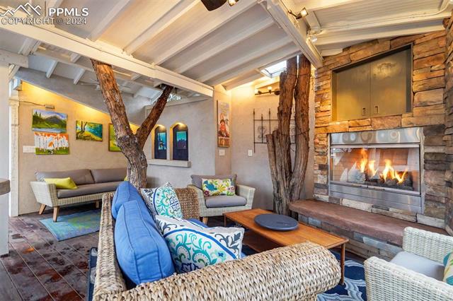 2424 N Nevada Avenue