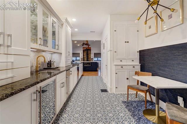 2424 N Nevada Avenue