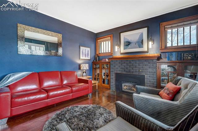 2424 N Nevada Avenue