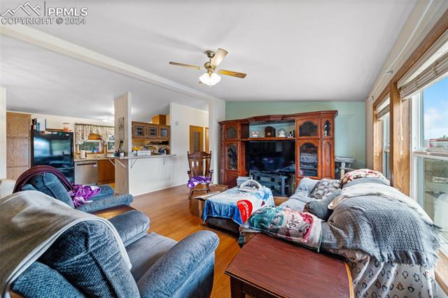 4705 Pipestem Avenue