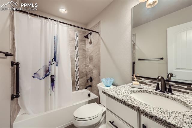 1798 Summerglow Lane