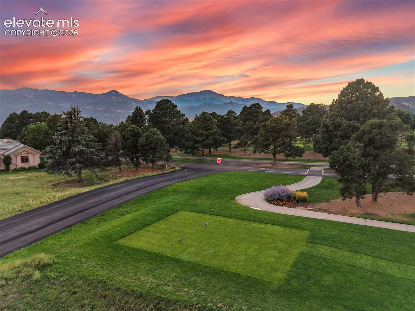 3424 Signature Golf Point