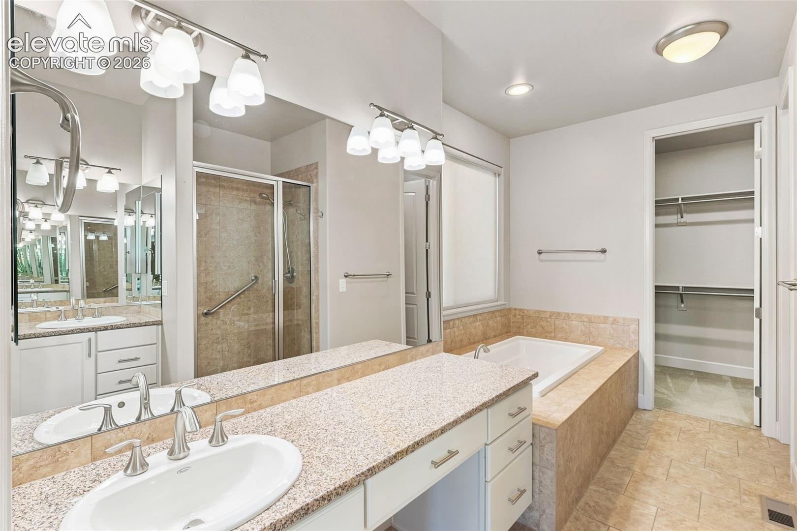 3424 Signature Golf Point
