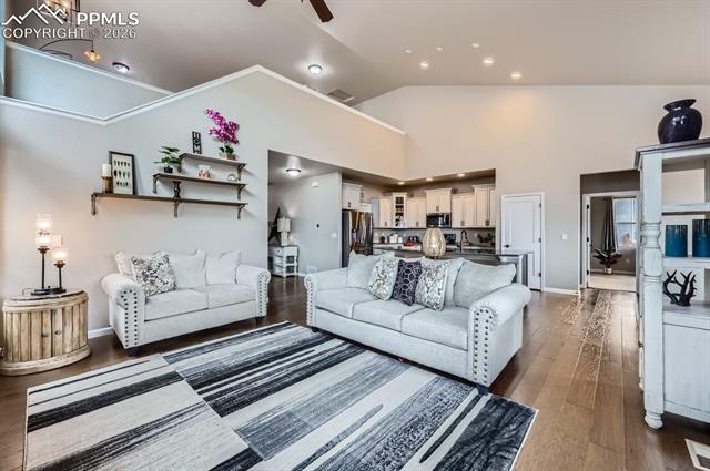 10549 Kelowna View