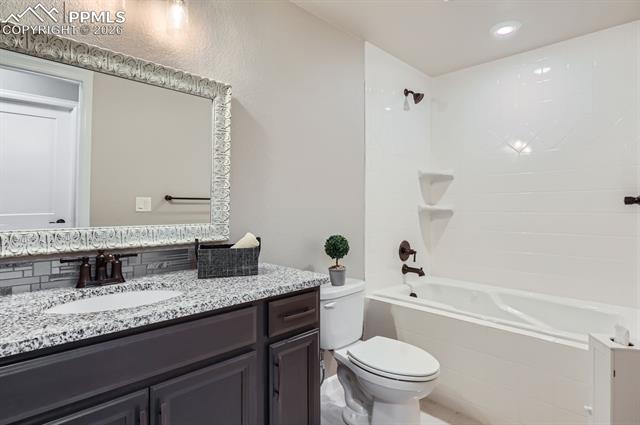 10549 Kelowna View