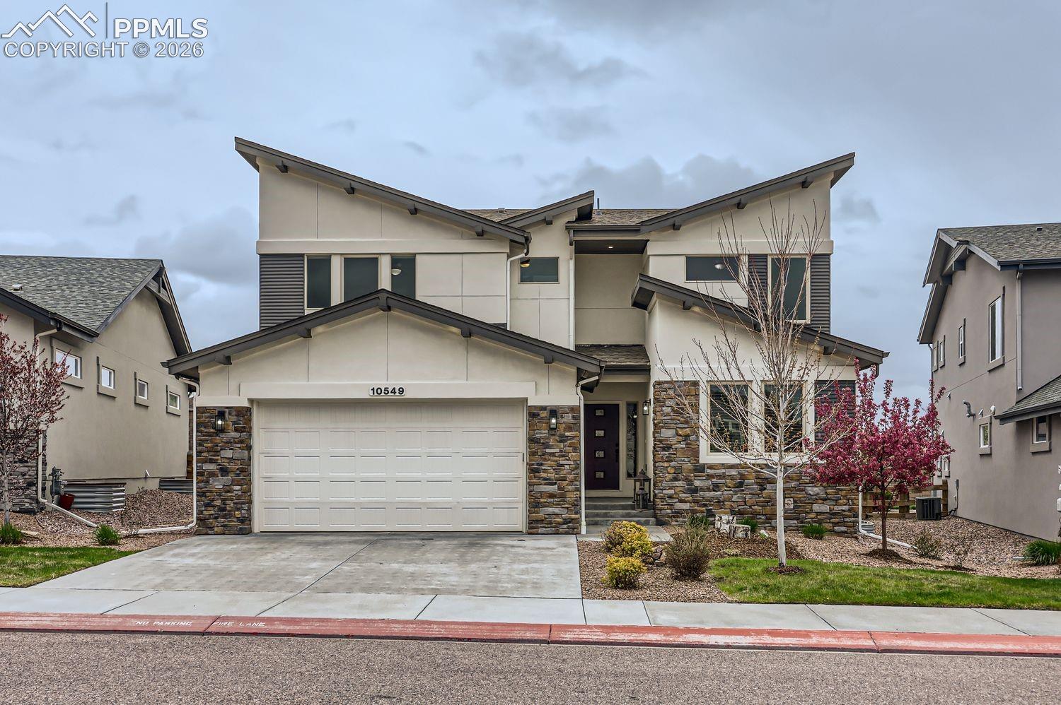 10549 Kelowna View