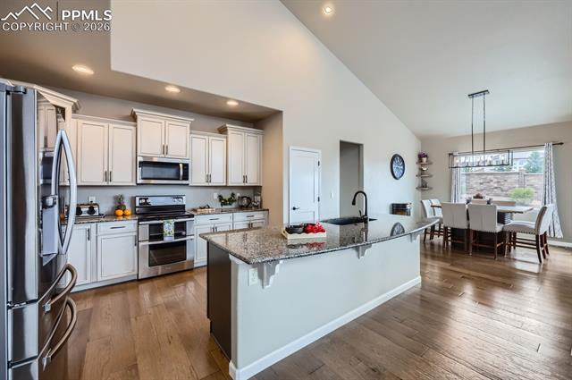 10549 Kelowna View
