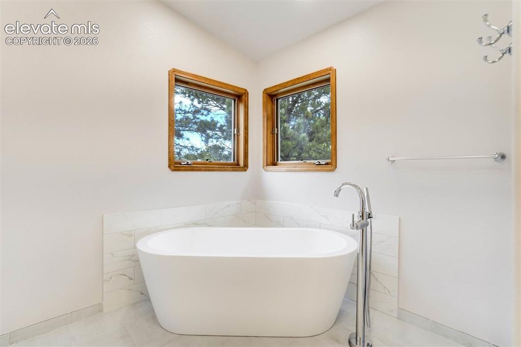 2525 County Line Road