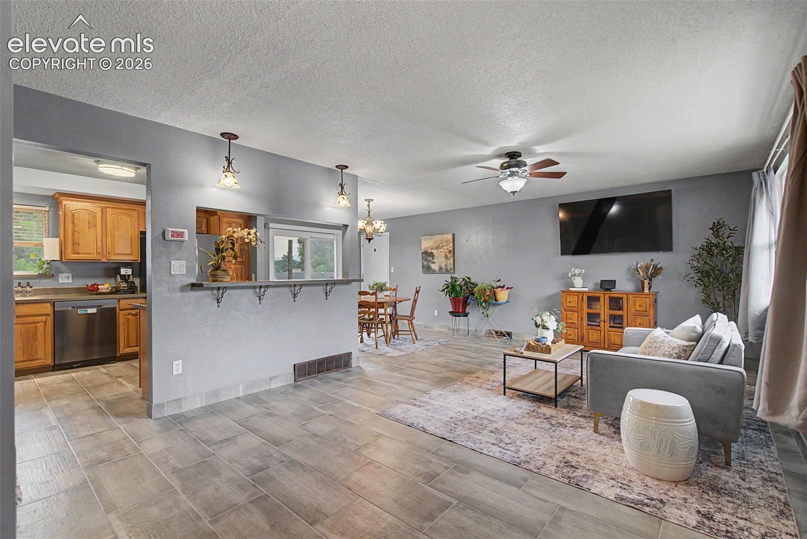 2110 Greenwich Circle