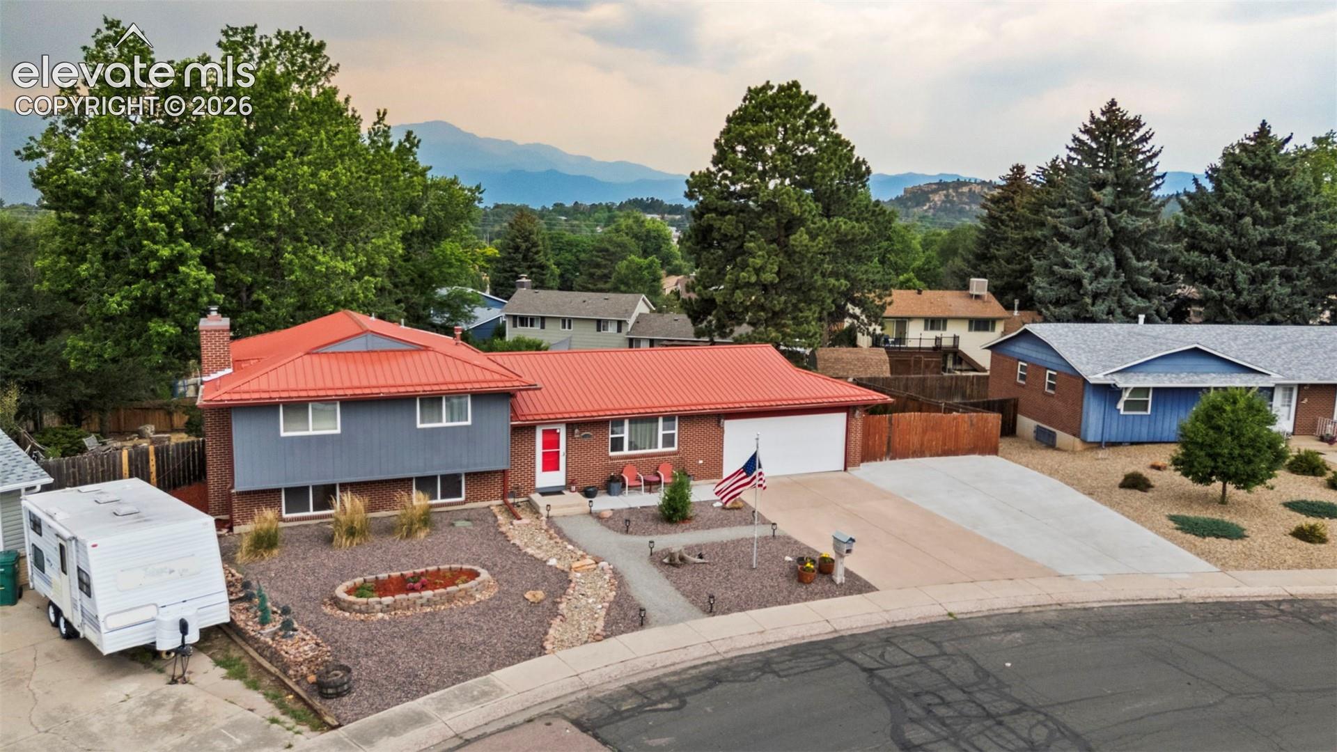 2110 Greenwich Circle