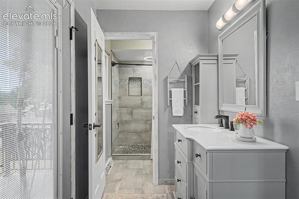 2110 Greenwich Circle