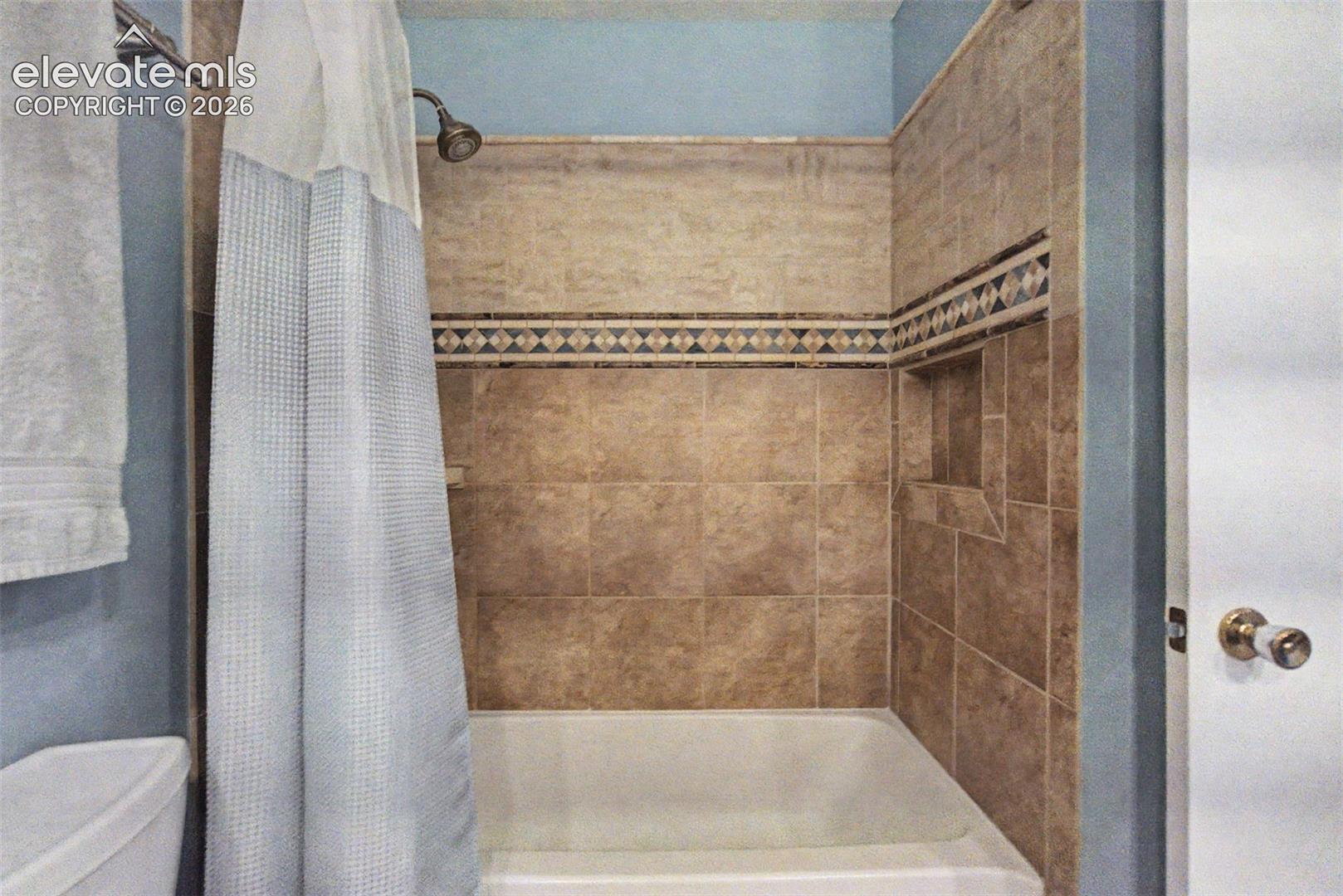 2110 Greenwich Circle
