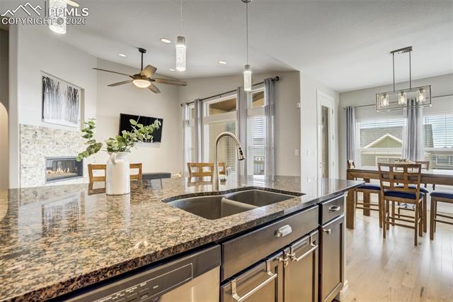 6898 Sedgerock Lane