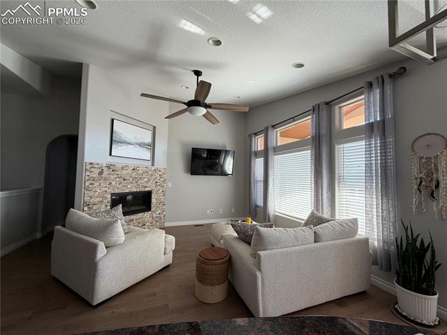 6898 Sedgerock Lane