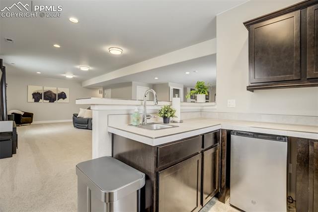 6898 Sedgerock Lane
