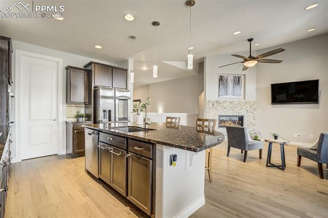 6898 Sedgerock Lane