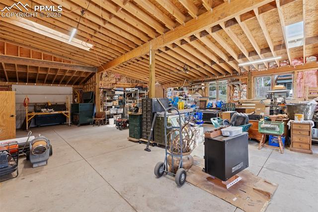 100 Kinnikinnik Drive