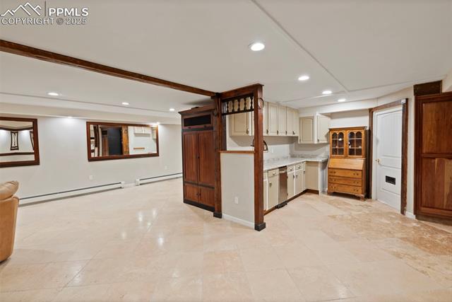 100 Kinnikinnik Drive