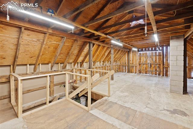 100 Kinnikinnik Drive