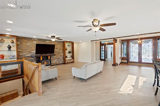 100 Kinnikinnik Drive