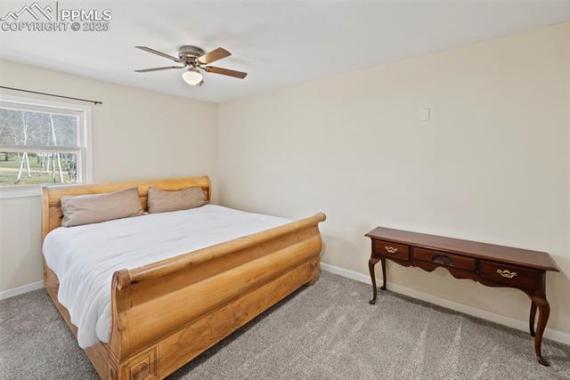 100 Kinnikinnik Drive