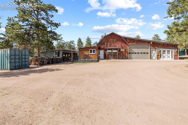 100 Kinnikinnik Drive