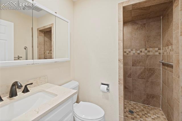 100 Kinnikinnik Drive