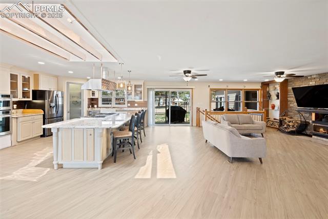 100 Kinnikinnik Drive