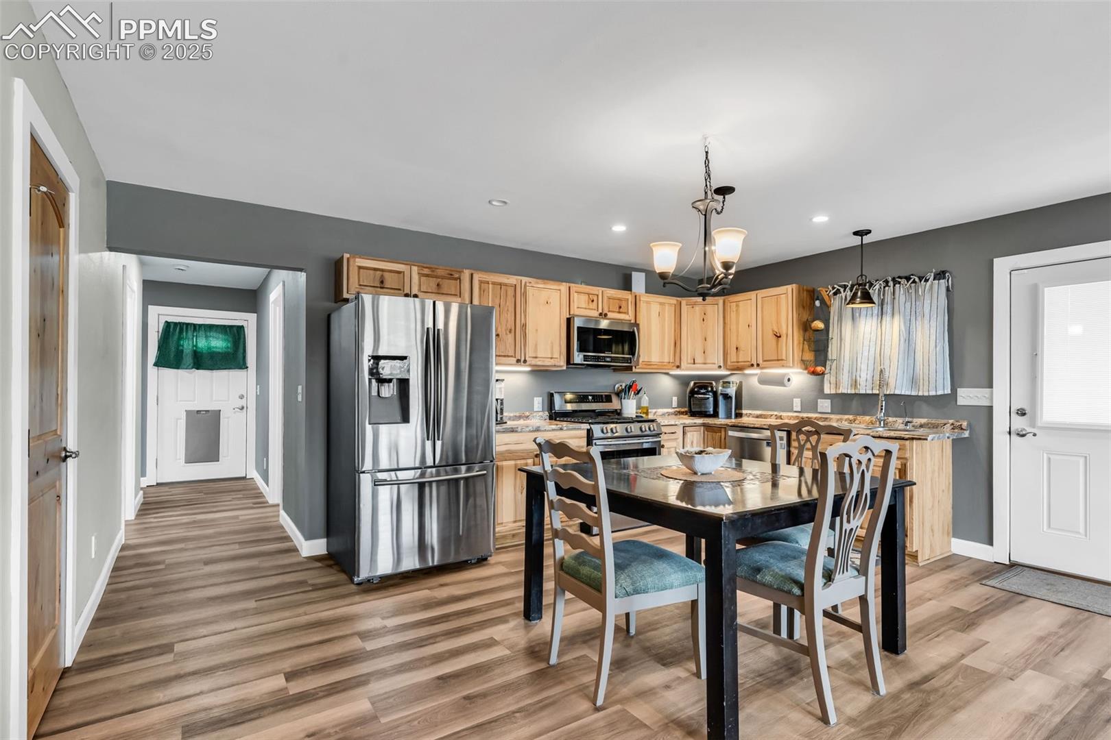 10380 Coyote Lane