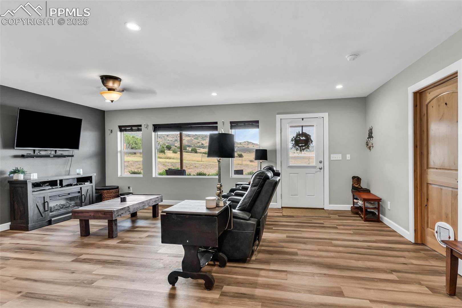 10380 Coyote Lane