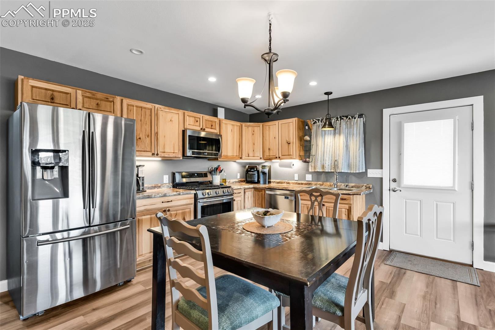 10380 Coyote Lane